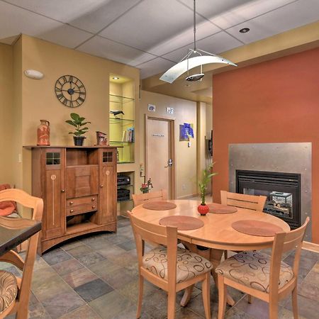 Idyllic Dtwn Anchorage Condo With Fireplace! מראה חיצוני תמונה