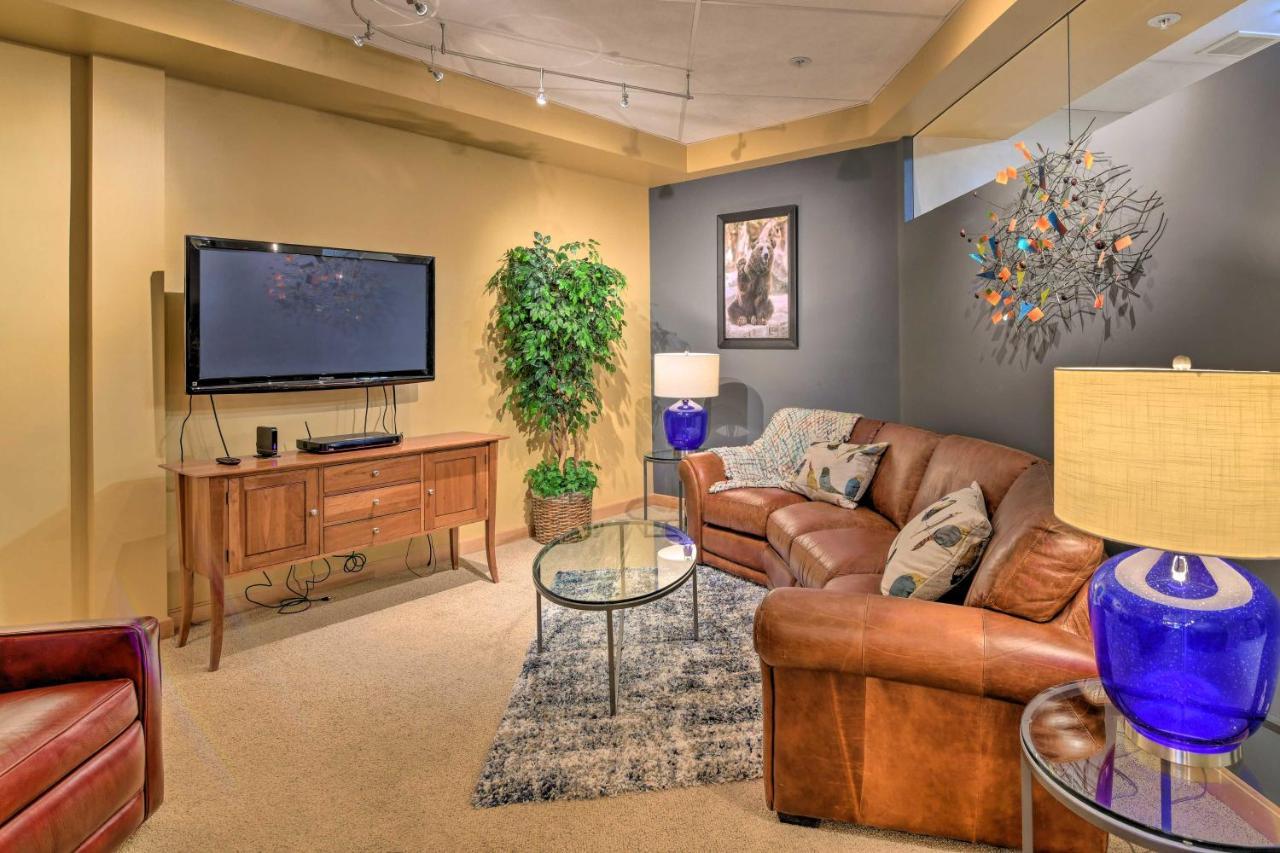 Idyllic Dtwn Anchorage Condo With Fireplace! מראה חיצוני תמונה