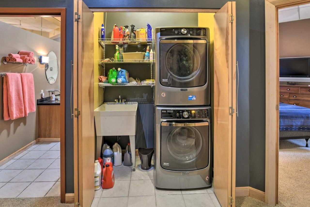 Idyllic Dtwn Anchorage Condo With Fireplace! מראה חיצוני תמונה